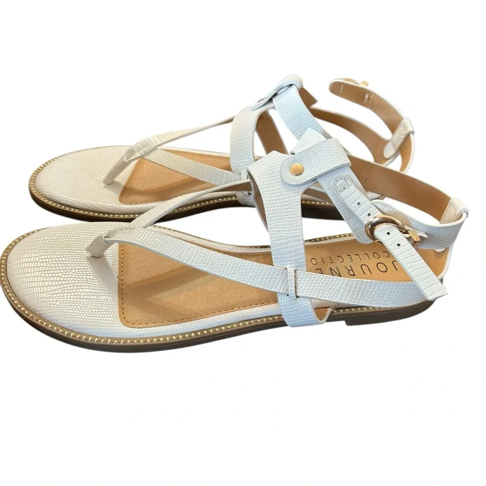 Journee Collection Tangie White Strappy Thong TStrap Flat Sandal NEW Size 8 - Picture 5 of 9